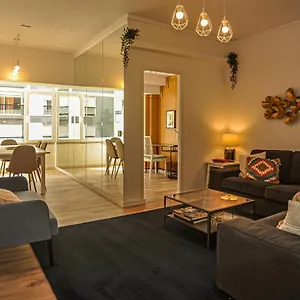  Pensión Marques De Pombal - 8 Bedroom Portugal
